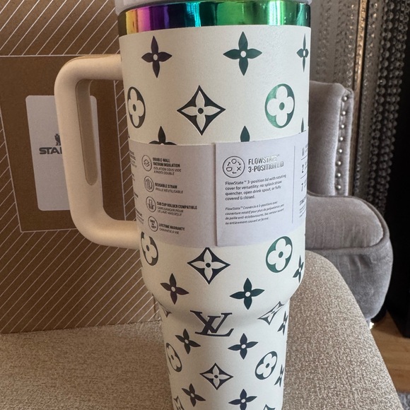 Stanley’s white 40oz Tumbler with Multicolor Design. New. - Picture 5 of 8